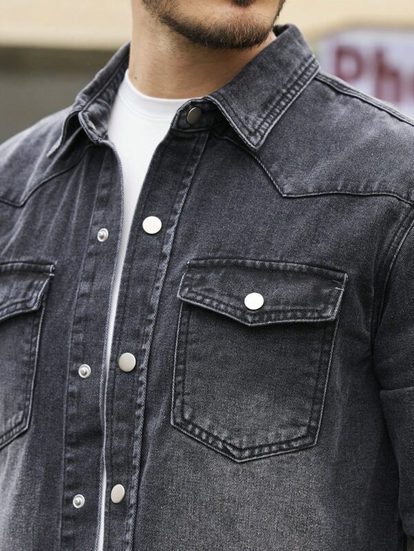 Men Vintage Button Down Denim Shirt​